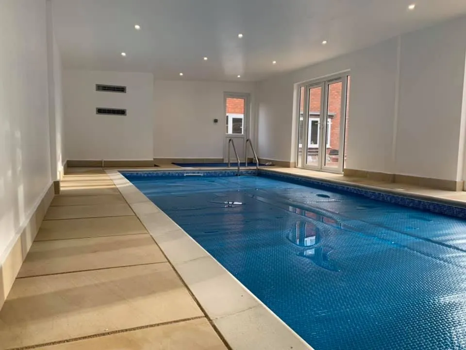 Bespoke indoor swimming pool build